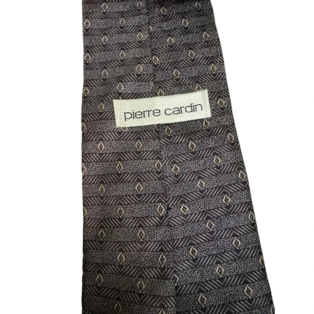 Pierre Cardin details pierre